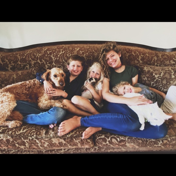 Meet your Posher, Eliana - Picture 7 of 14